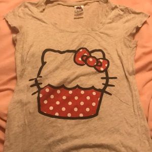 Hello kitty cupcake tee